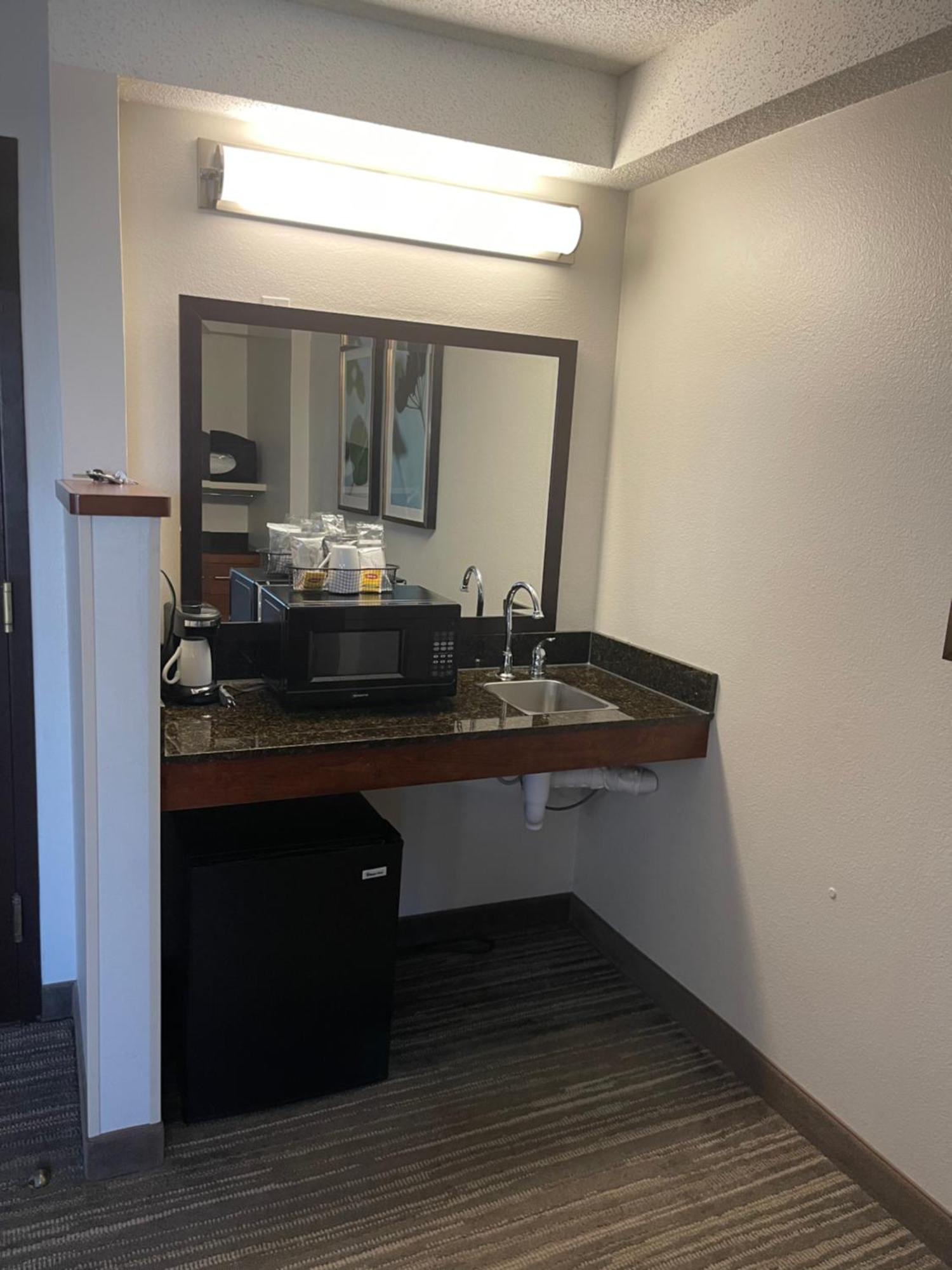 Hyatt Place Kansas City/Overland Park/Metcalf Exteriör bild